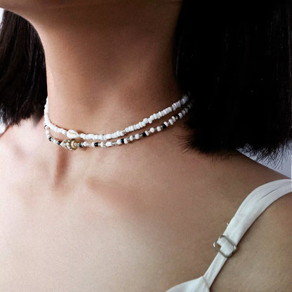 2Pcs/Set Puka Shell Pendants Necklace for Women Black White Beads Choker Collier Femme Vintage Bohemian Summer Kpop Y2K Jewelry